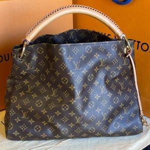 Authentic Louis Vuitton Discontinued model Artsy MM